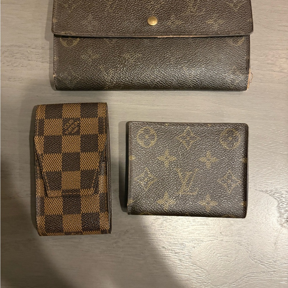 Louis Vuitton accessory set- key holder, wallet, card holder